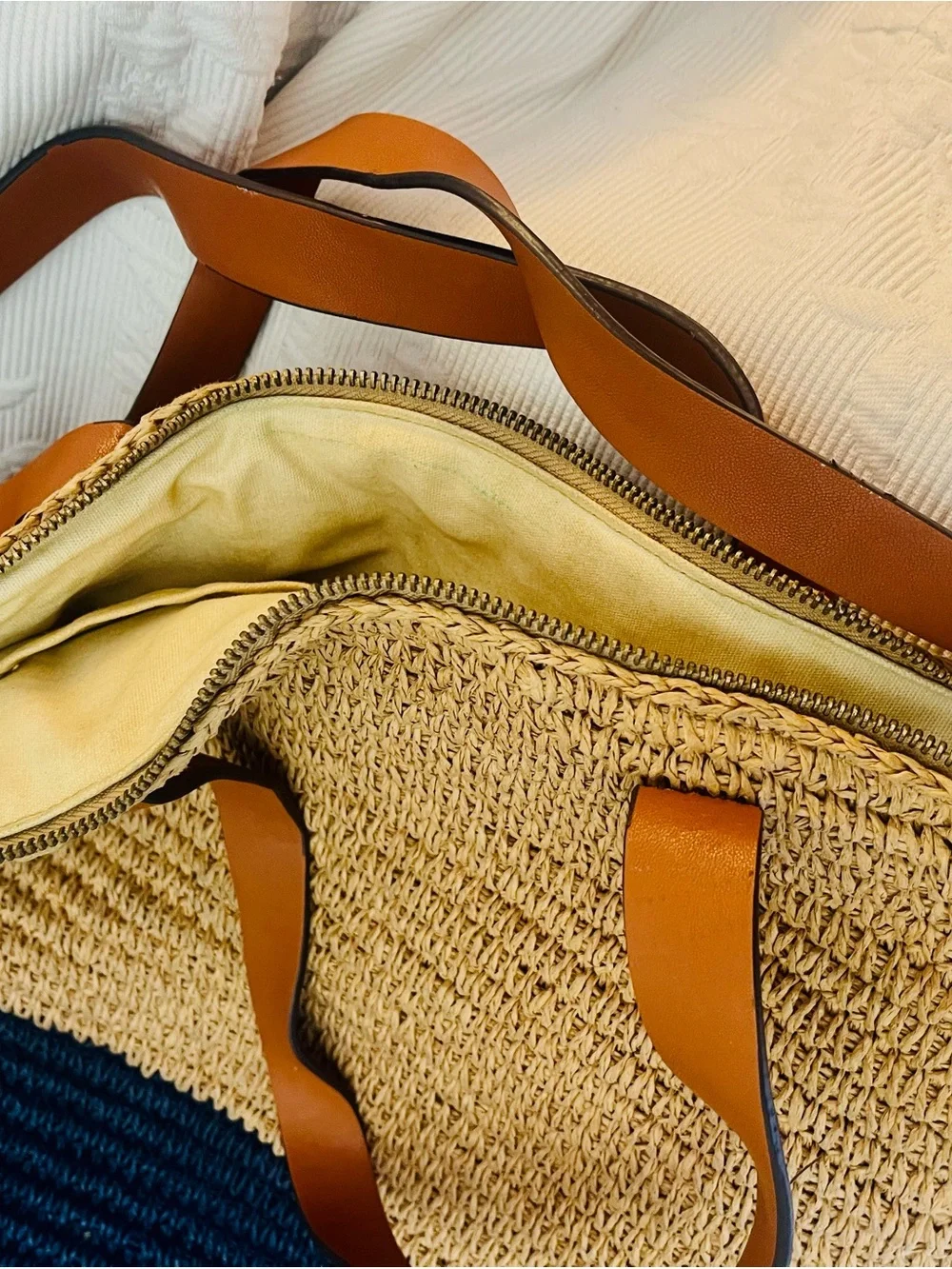GAP spacious woven